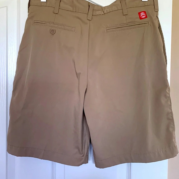 NWOT Kids or teen MILLS UNIFORM CO. khaki shorts prep sz 30 9” inseam like new - Picture 4 of 7